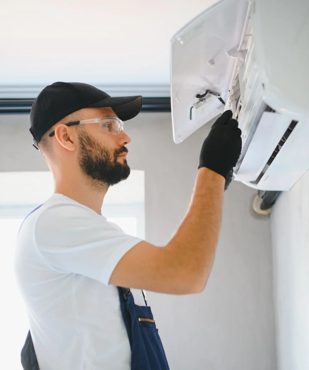 Tecnico specializzato in assistenza condizionatori Via Plava Torino